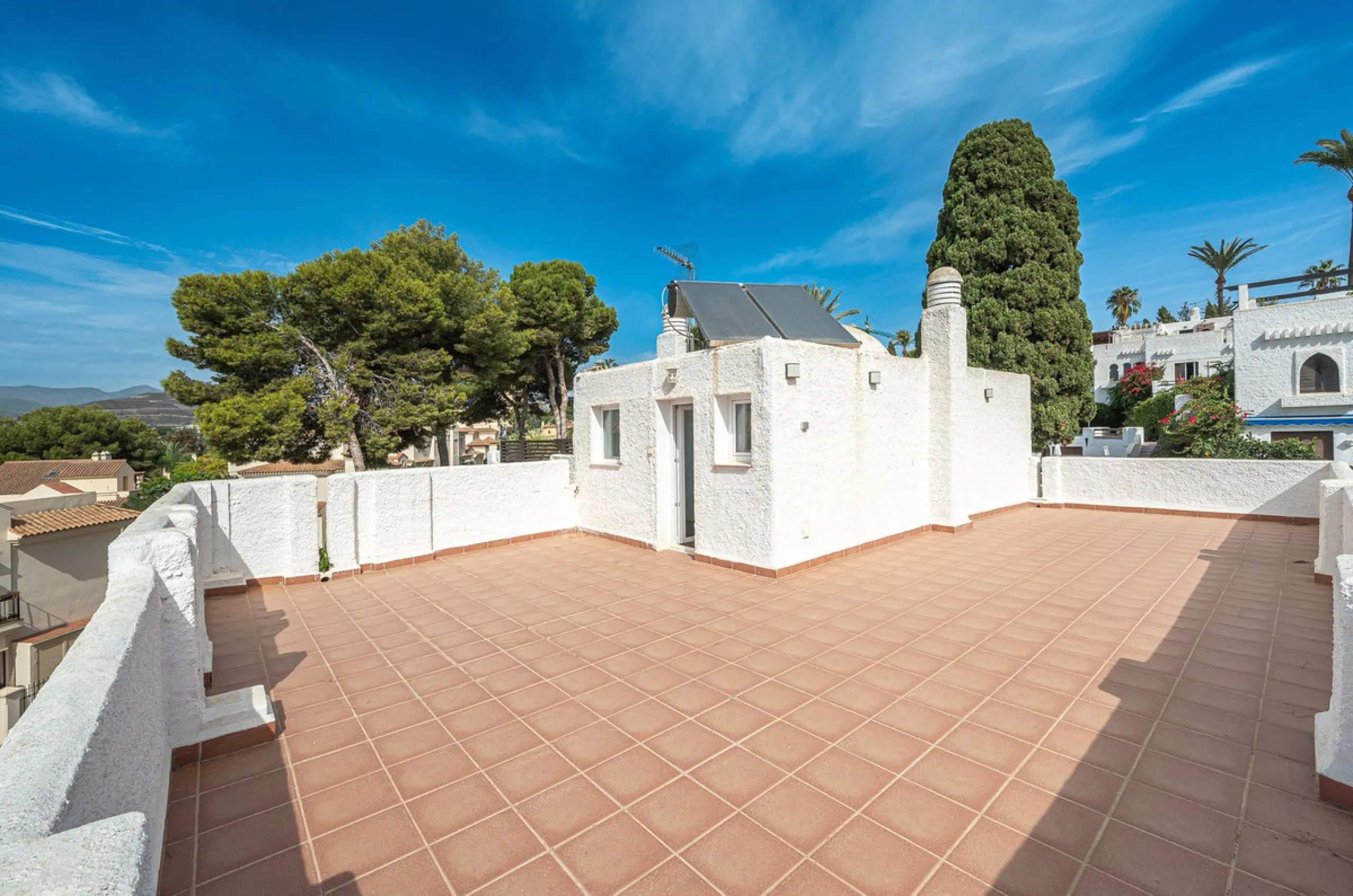 Newly refurbished townhouse in Atalaya Rio Verde, only 5 minutes from Puerto Banus!