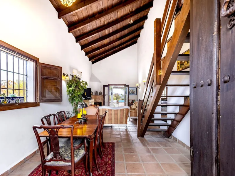 Feature Rich 3 Bedroom Finca, Great Access, Location and Views.