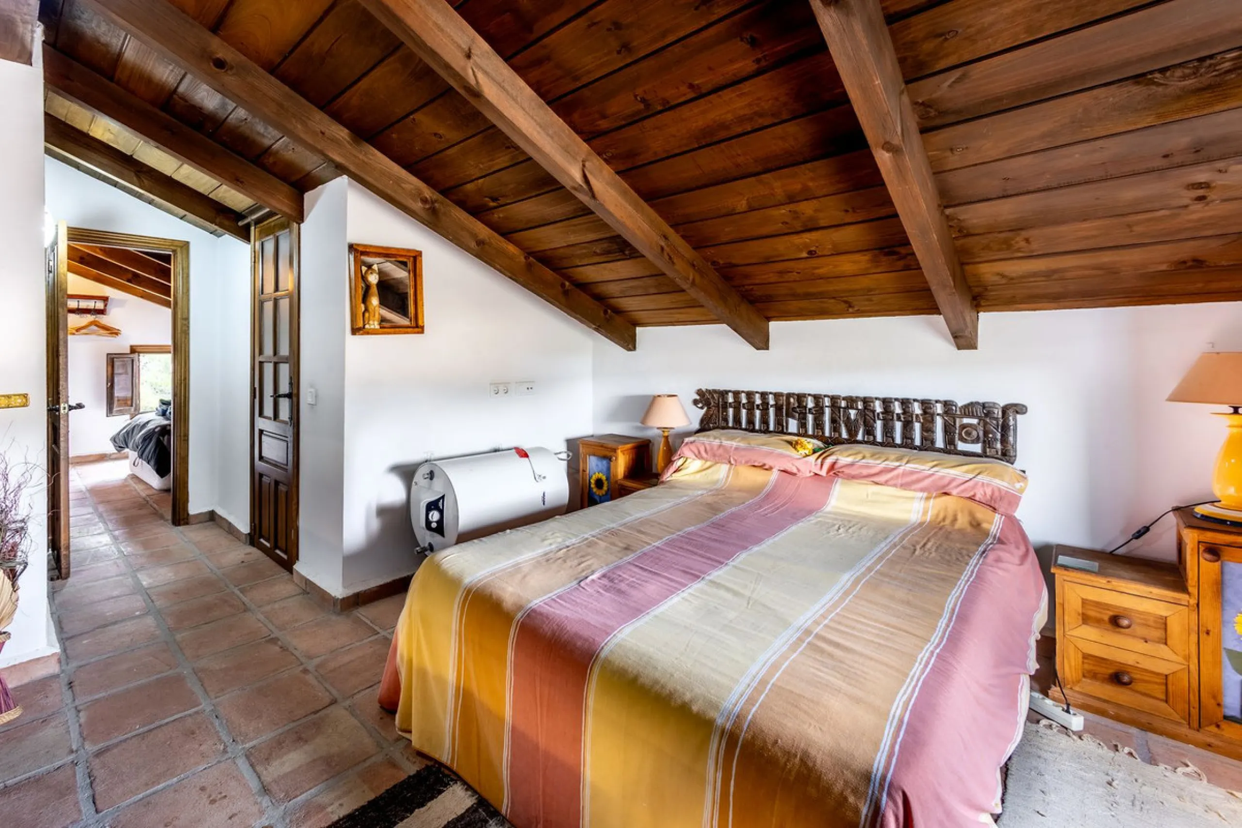 Feature Rich 3 Bedroom Finca, Great Access, Location and Views.