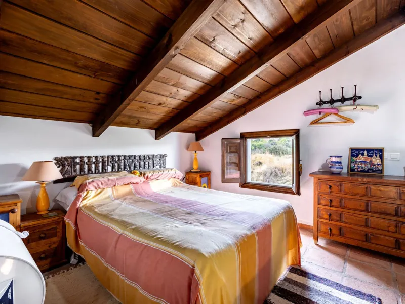 Feature Rich 3 Bedroom Finca, Great Access, Location and Views.