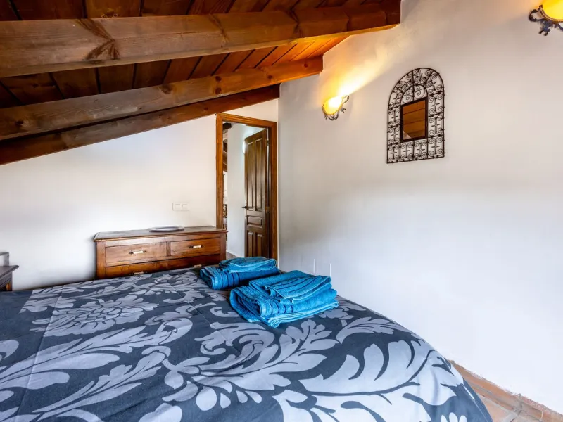 Feature Rich 3 Bedroom Finca, Great Access, Location and Views.