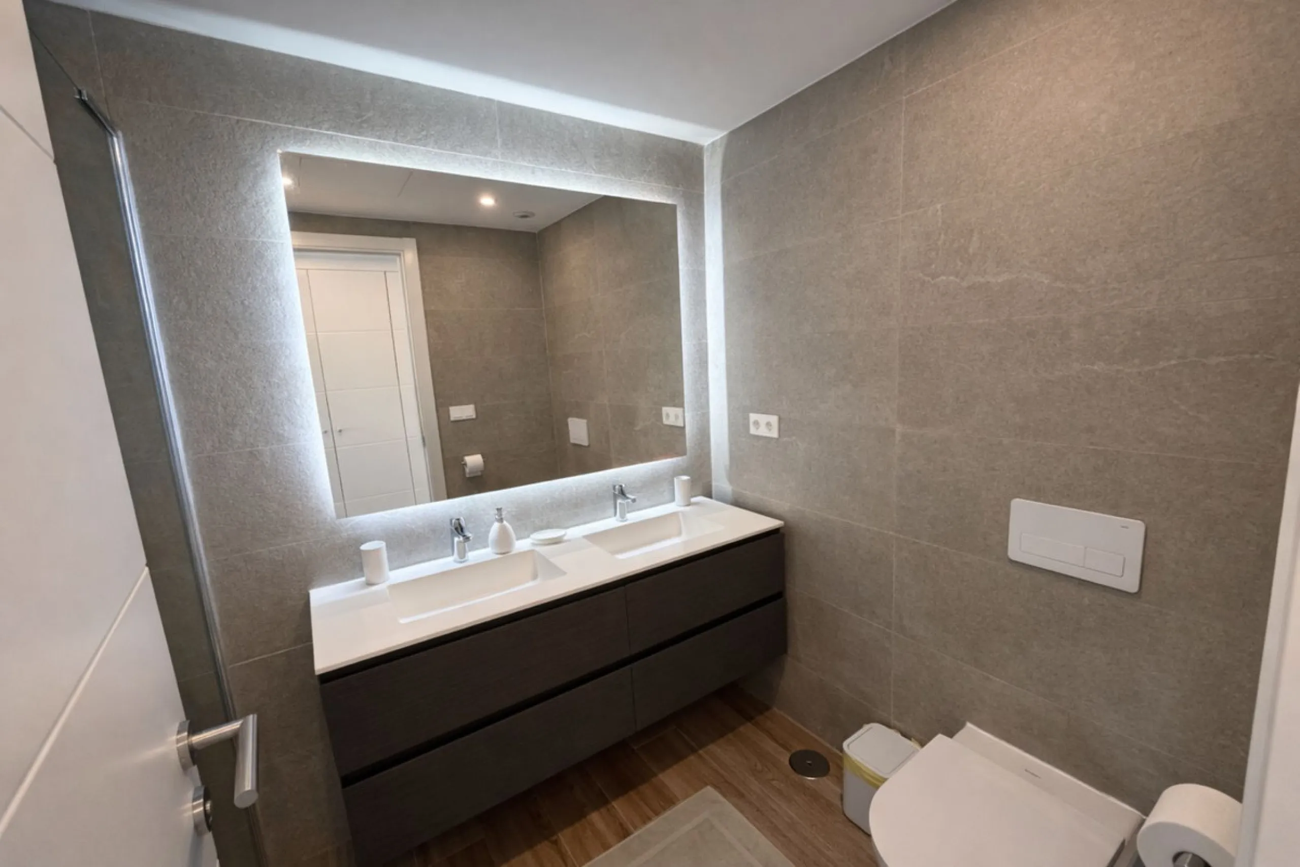 Apartment - Ground Floor Apartment в продаже в Casares, Málaga. В доме 2 спален и 2 ванных комнат. Площадь дома 109 м². Площадь участка 422 м²