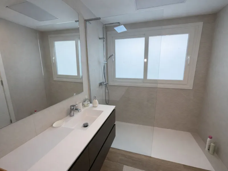 Apartment - Ground Floor Apartment в продаже в Casares, Málaga. В доме 2 спален и 2 ванных комнат. Площадь дома 109 м². Площадь участка 422 м²