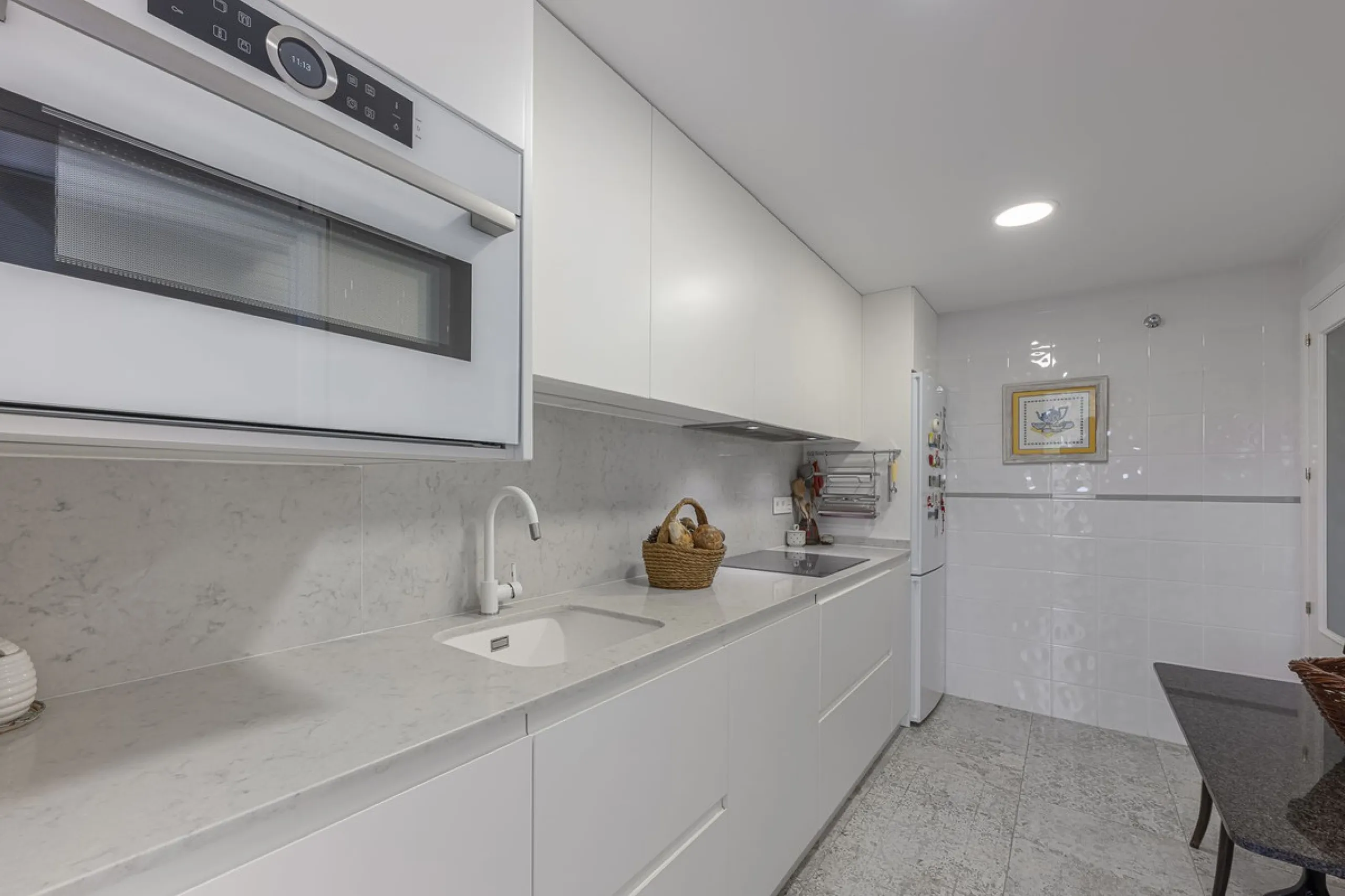 Apartment - Middle Floor Apartment в продаже в Marbella, Málaga. В доме 2 спален и 2 ванных комнат. Площадь дома 84 м²