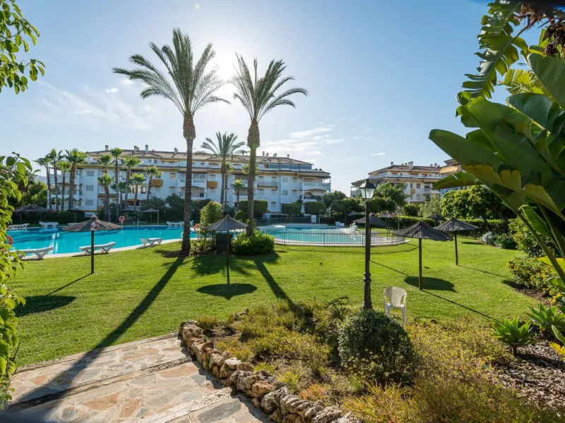 Apartment - Middle Floor Apartment в продаже в Marbella, Málaga. В доме 2 спален и 2 ванных комнат. Площадь дома 84 м²
