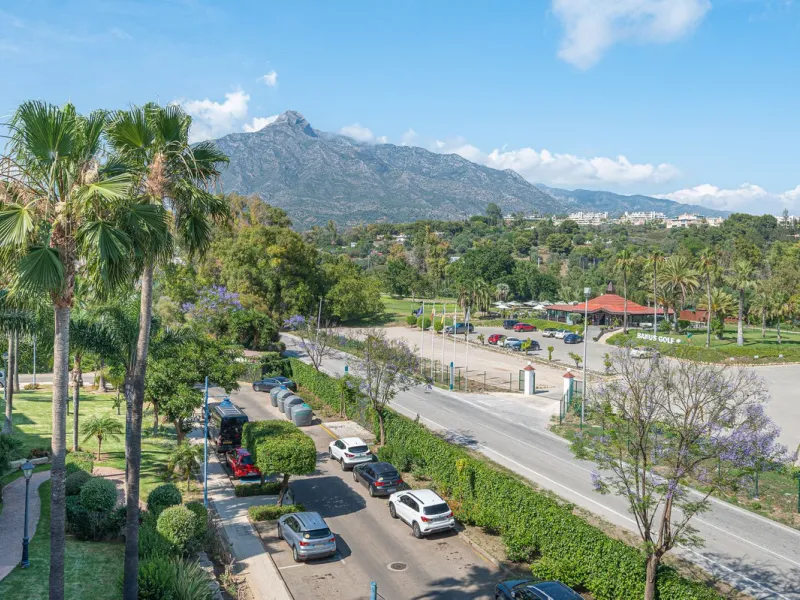 Apartment - Middle Floor Apartment в продаже в Marbella, Málaga. В доме 2 спален и 2 ванных комнат. Площадь дома 84 м²