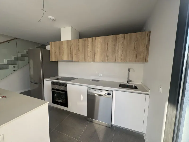 House - Townhouse в продаже в Mijas, Málaga. В доме 4 спален и 3 ванных комнат. Площадь дома 145 м². Площадь участка 102 м²