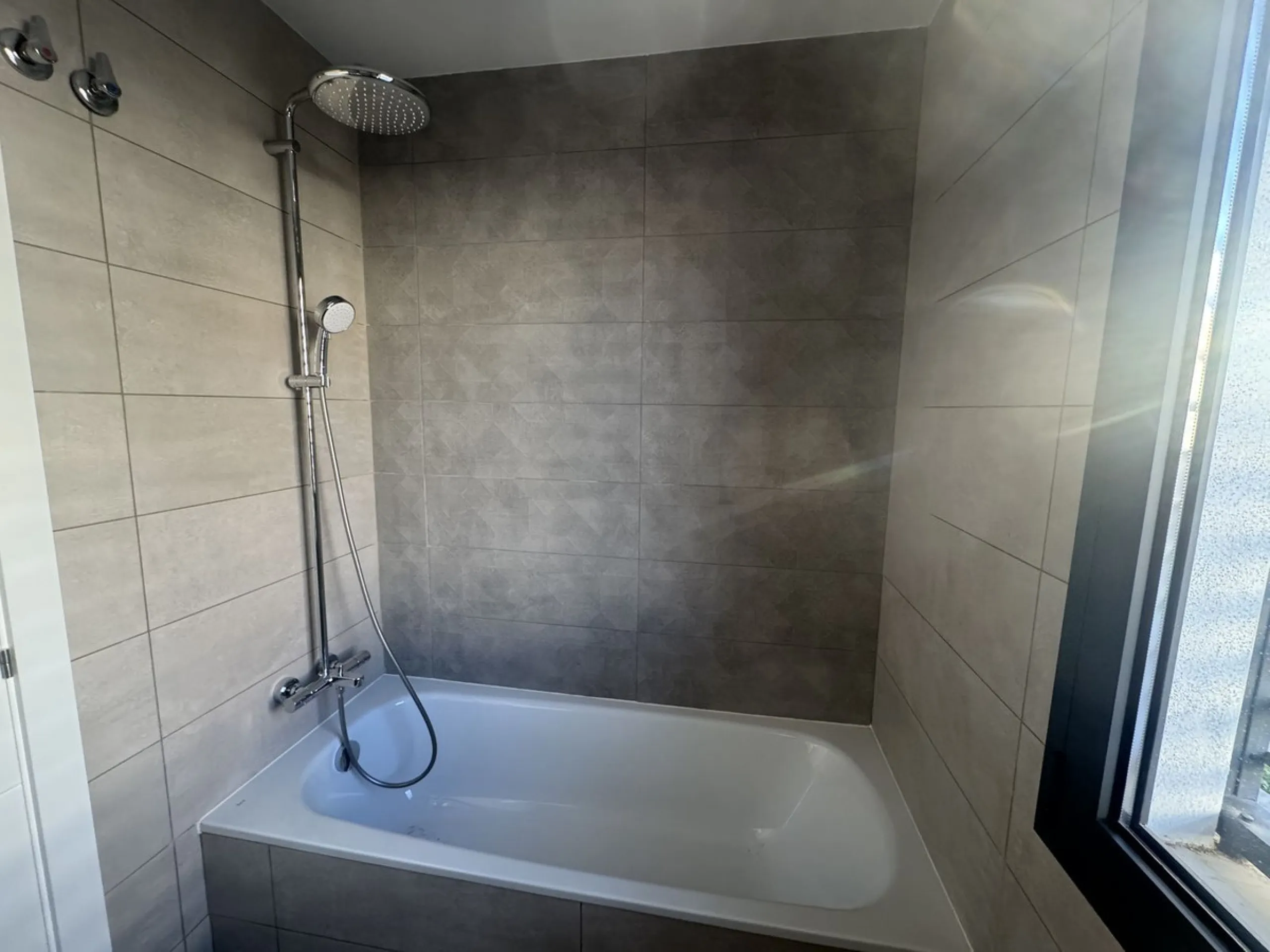 House - Townhouse в продаже в Mijas, Málaga. В доме 4 спален и 3 ванных комнат. Площадь дома 145 м². Площадь участка 102 м²
