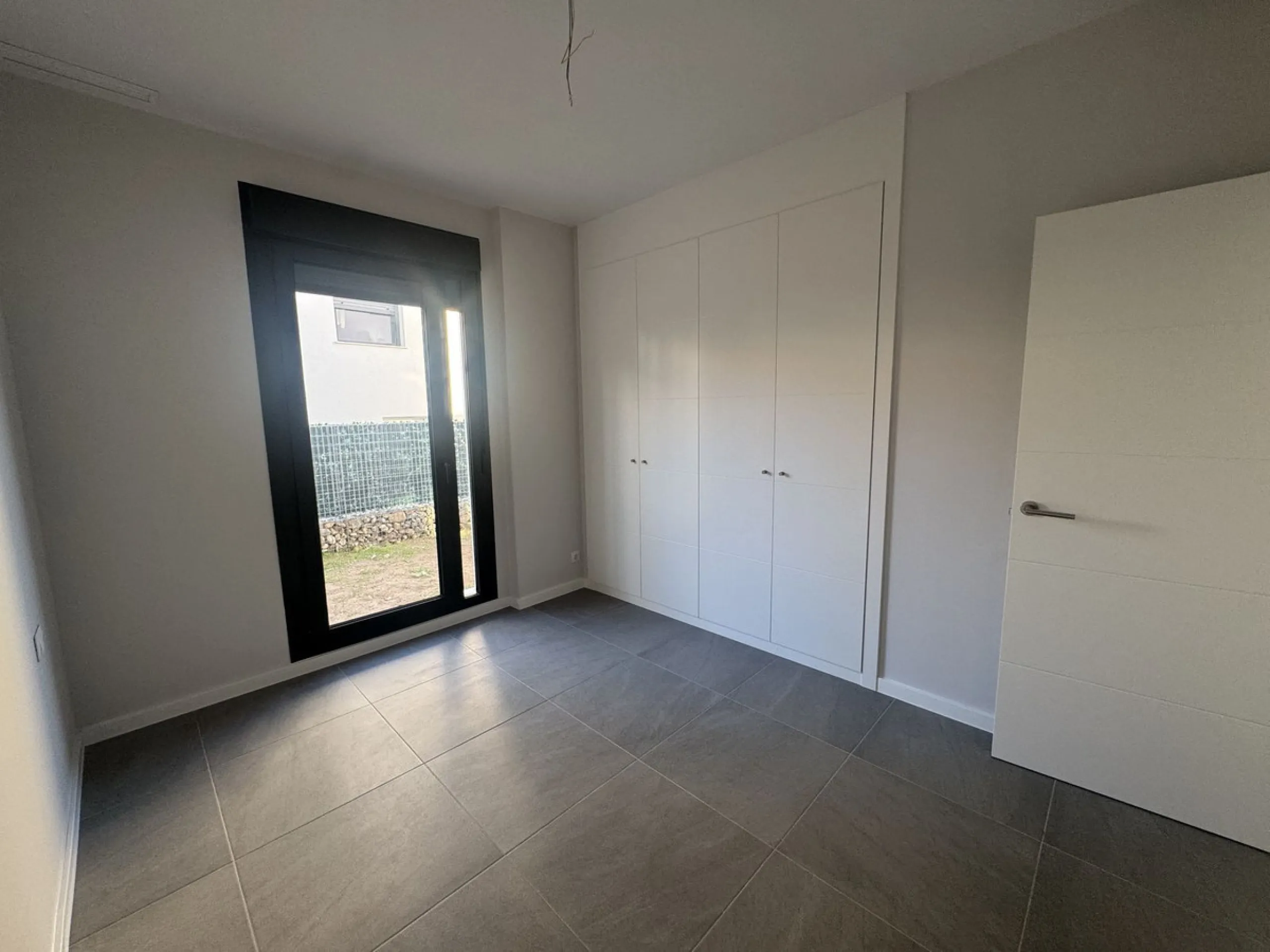 House - Townhouse в продаже в Mijas, Málaga. В доме 4 спален и 3 ванных комнат. Площадь дома 145 м². Площадь участка 102 м²