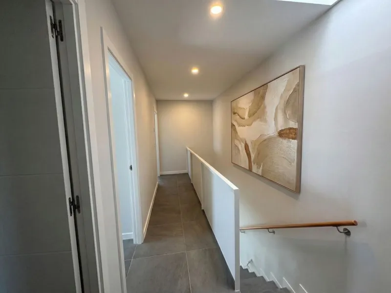House - Townhouse в продаже в Mijas, Málaga. В доме 4 спален и 3 ванных комнат. Площадь дома 145 м². Площадь участка 102 м²