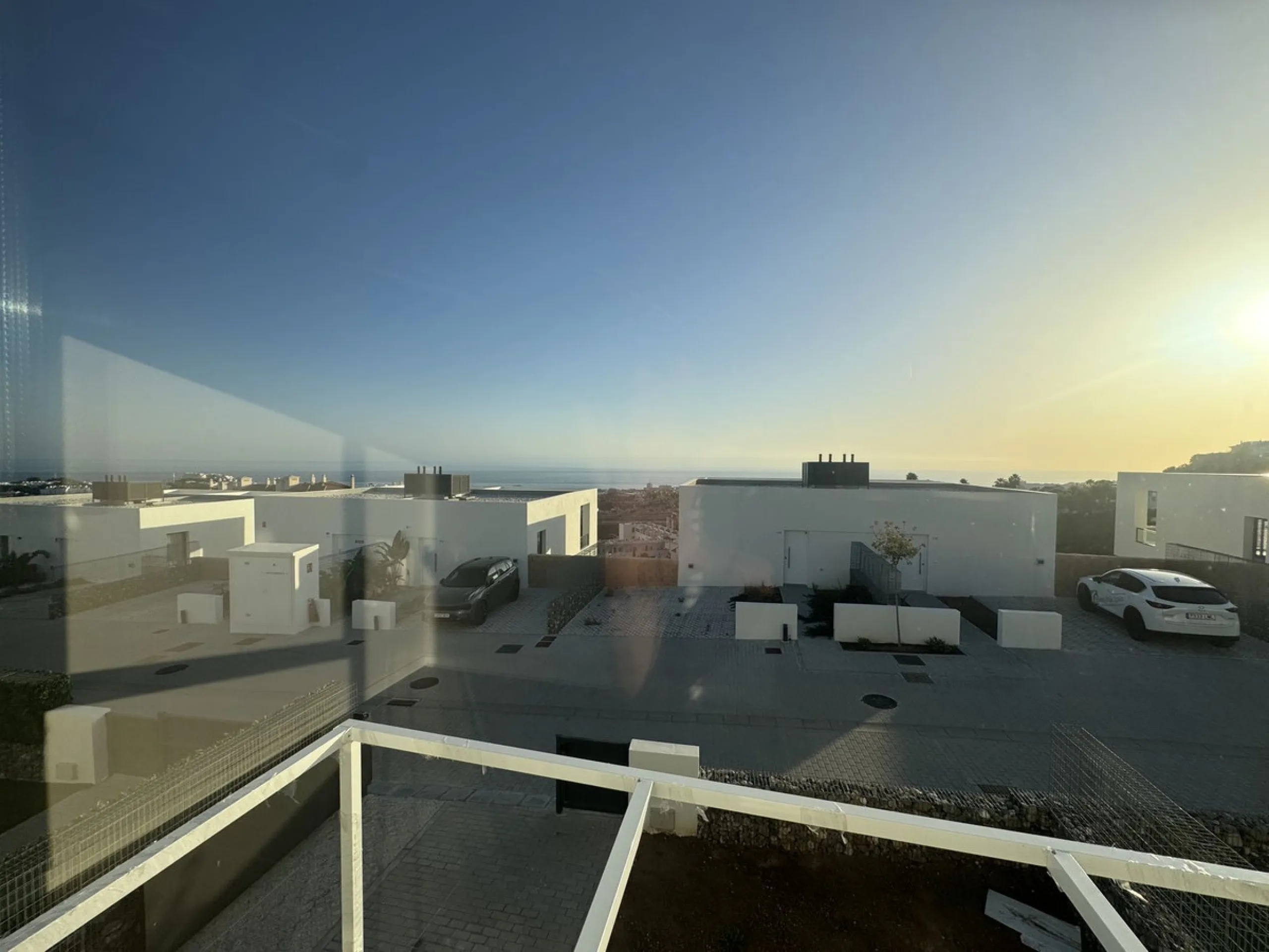 House - Townhouse в продаже в Mijas, Málaga. В доме 4 спален и 3 ванных комнат. Площадь дома 145 м². Площадь участка 102 м²