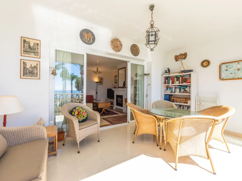 Stunning mid-floor apartment in the first line of the beach, with spectacular views of the sea, the beach, Gibraltar, and Africa, located in the exclusive Bay of Casares next to a protected historic area with an ancient Arab tower, within the prestigious 