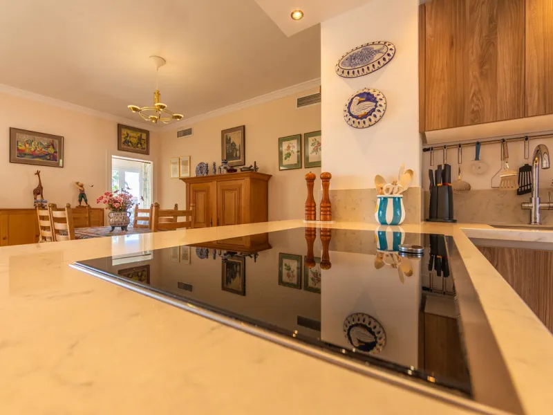 Stunning mid-floor apartment in the first line of the beach, with spectacular views of the sea, the beach, Gibraltar, and Africa, located in the exclusive Bay of Casares next to a protected historic area with an ancient Arab tower, within the prestigious 