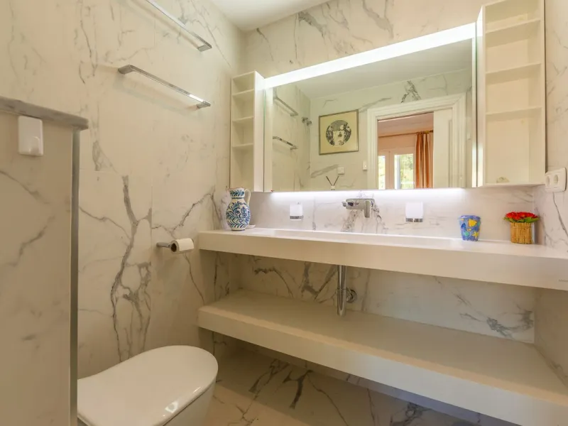 Stunning mid-floor apartment in the first line of the beach, with spectacular views of the sea, the beach, Gibraltar, and Africa, located in the exclusive Bay of Casares next to a protected historic area with an ancient Arab tower, within the prestigious 