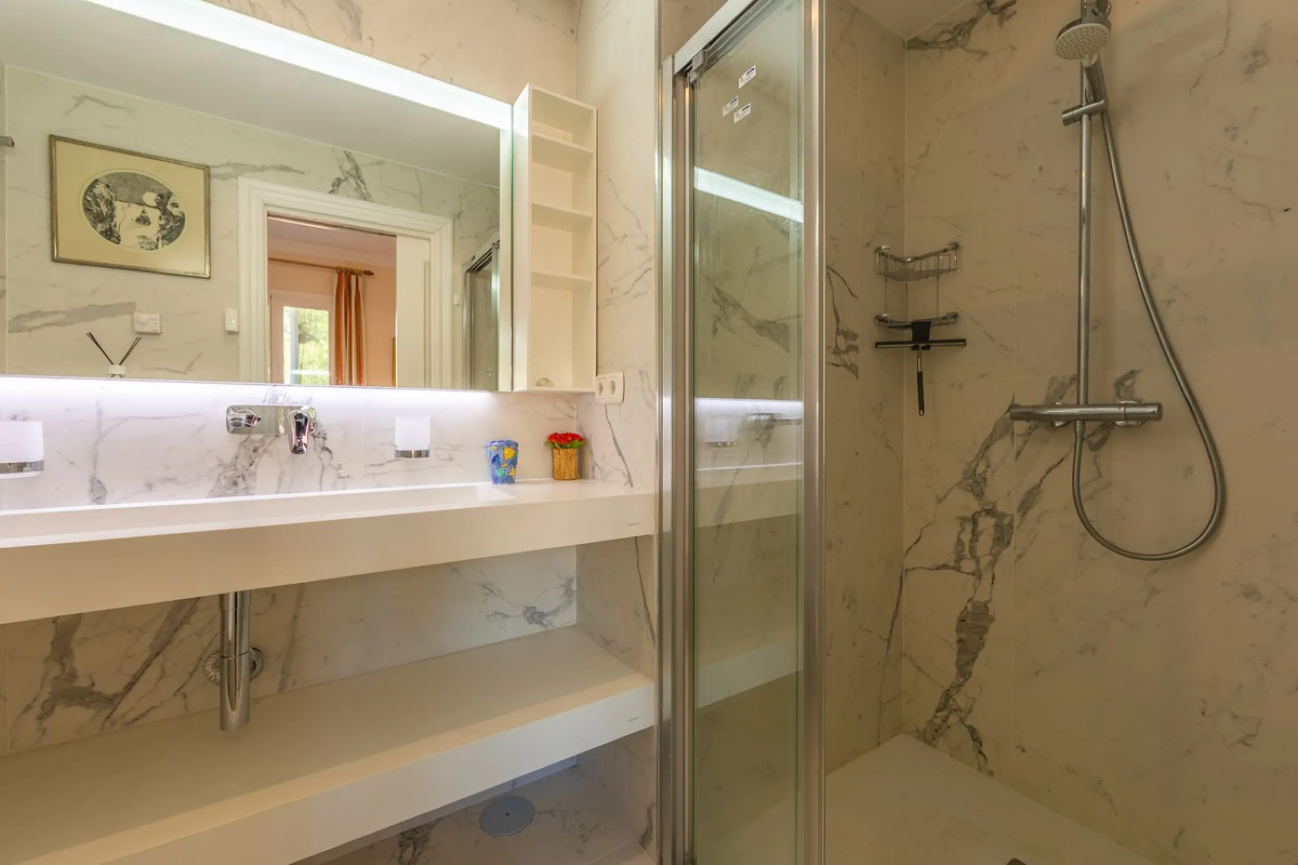 Stunning mid-floor apartment in the first line of the beach, with spectacular views of the sea, the beach, Gibraltar, and Africa, located in the exclusive Bay of Casares next to a protected historic area with an ancient Arab tower, within the prestigious 