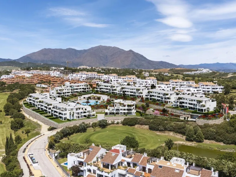 Luxury Golf Resort Living in Casares, Costa del Sol& & Experience an exceptional lifestyle at this exclusive residential resort located on the front line of Casares Costa Golf, a serene oasis with only 74 apartments and 17 penthouses. With 2 and 3-b