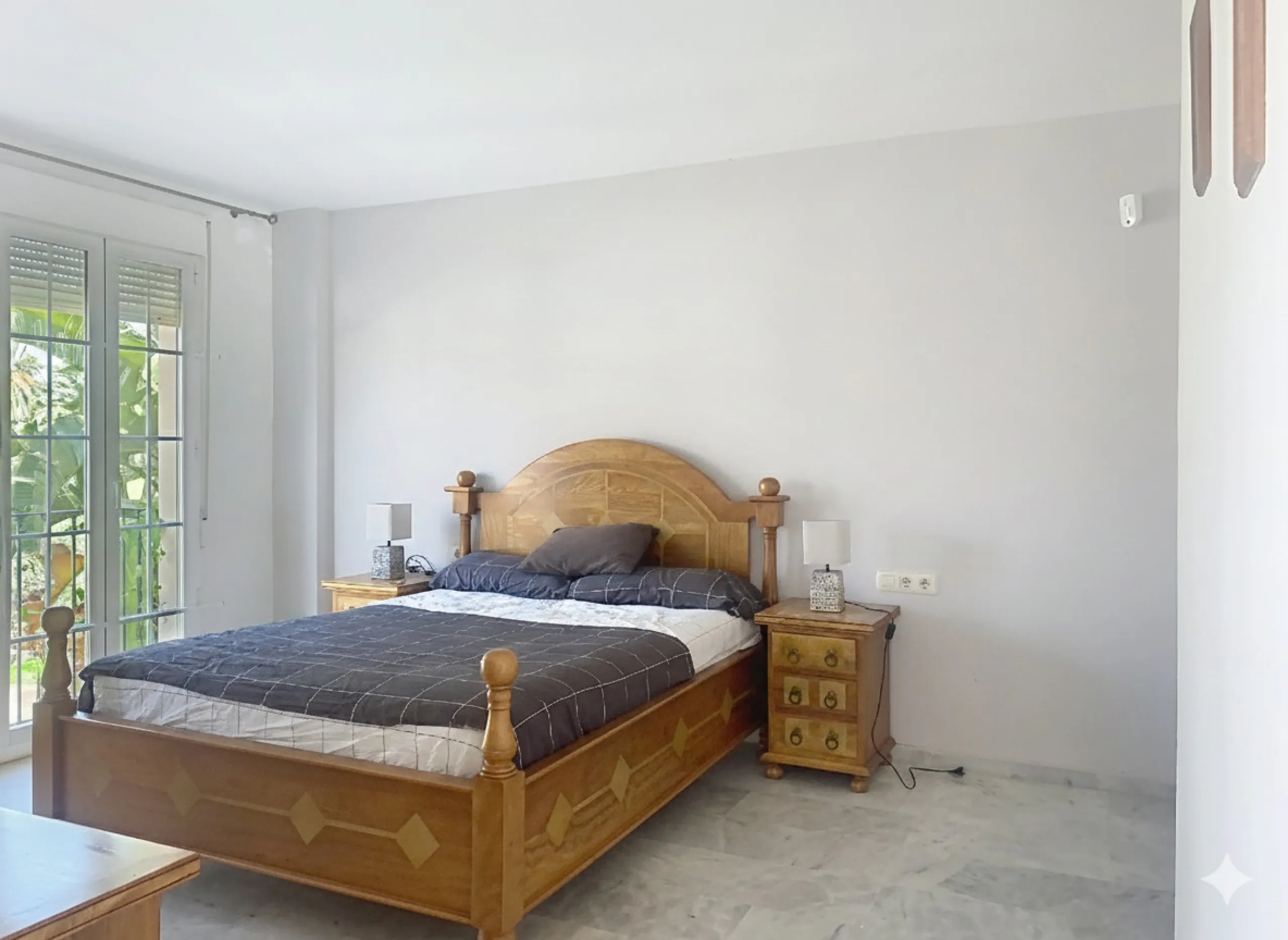 House - Semi-Detached House в продаже в Marbella, Málaga. В доме 4 спален и 4 ванных комнат. Площадь дома 254 м². Площадь участка 246 м²