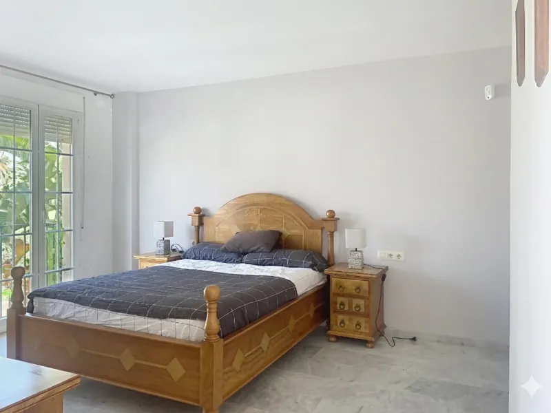 House - Semi-Detached House в продаже в Marbella, Málaga. В доме 4 спален и 4 ванных комнат. Площадь дома 254 м². Площадь участка 246 м²
