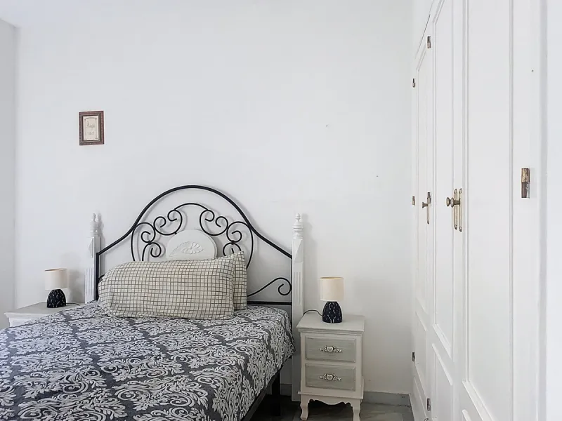 House - Semi-Detached House в продаже в Marbella, Málaga. В доме 4 спален и 4 ванных комнат. Площадь дома 254 м². Площадь участка 246 м²