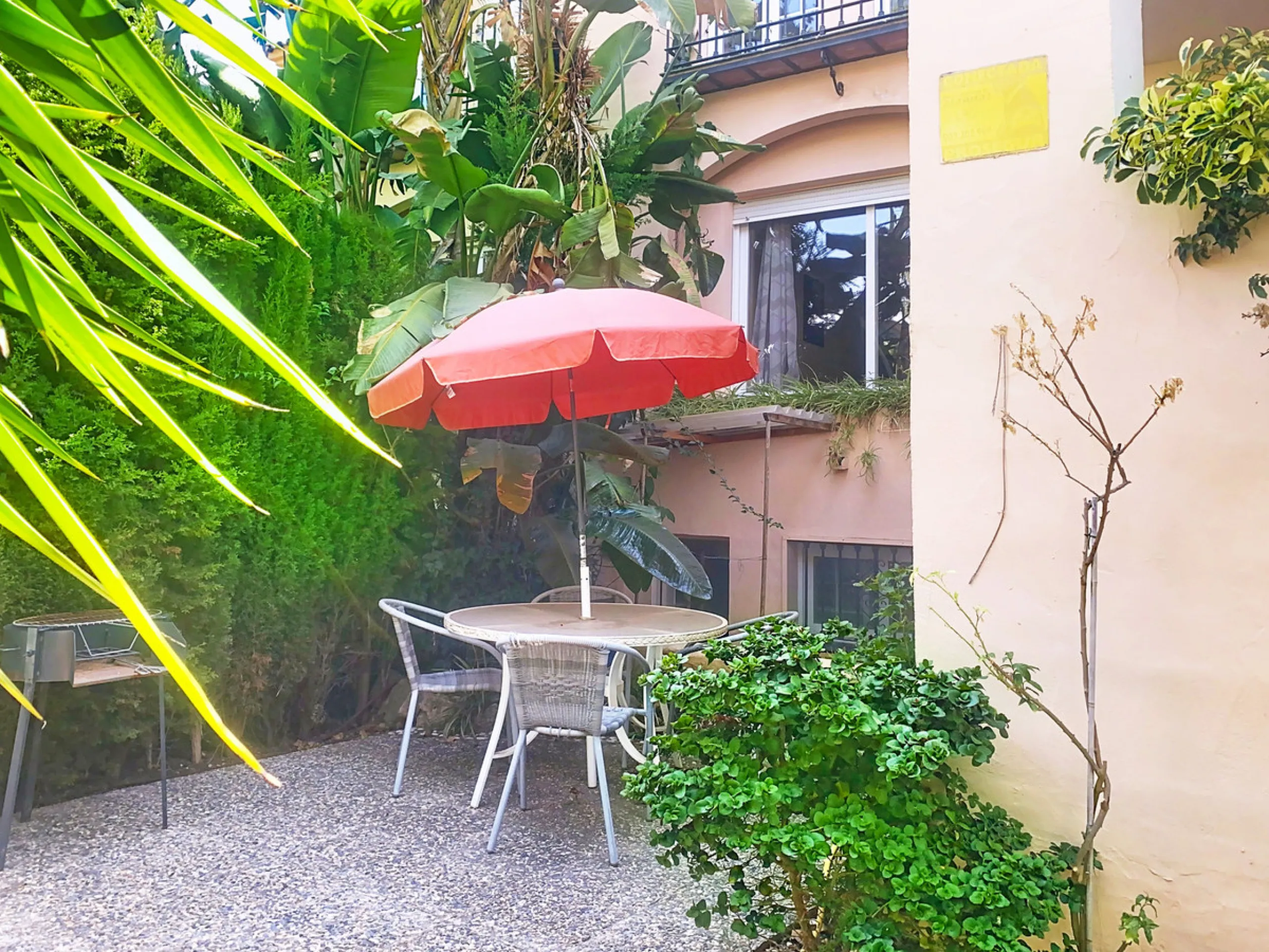 House - Semi-Detached House в продаже в Marbella, Málaga. В доме 4 спален и 4 ванных комнат. Площадь дома 254 м². Площадь участка 246 м²