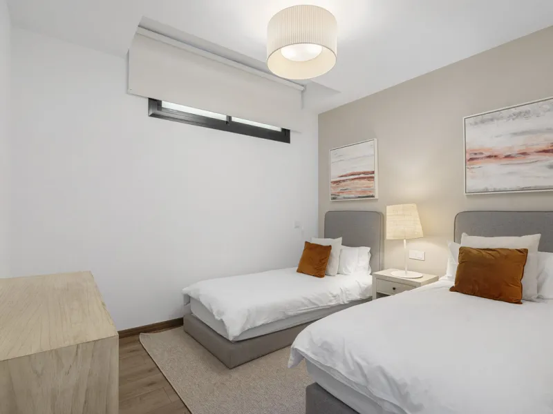 House - Semi-Detached House в продаже в Marbella, Málaga. В доме 5 спален и 5 ванных комнат. Площадь дома 310 м². Площадь участка 360 м²
