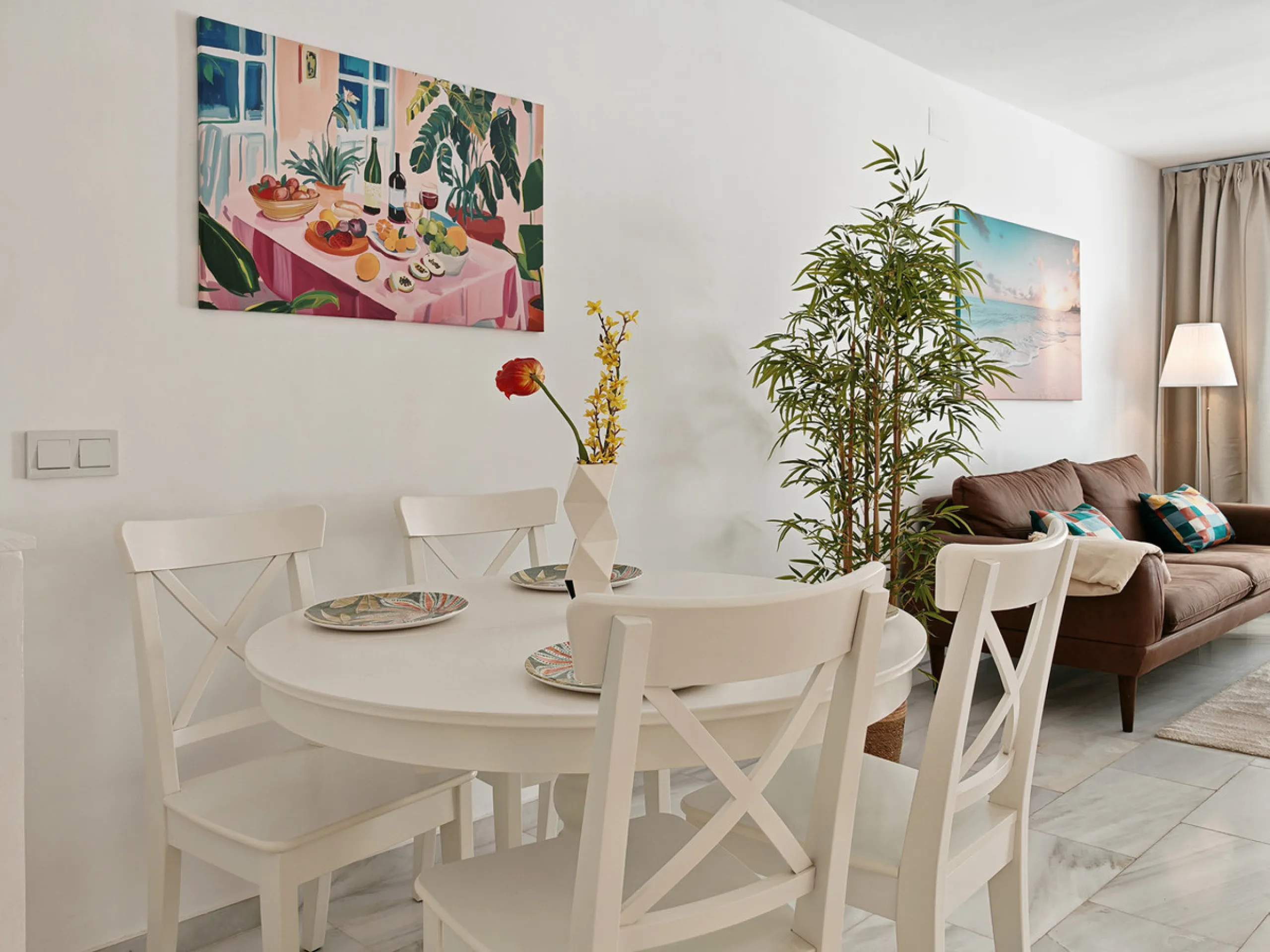 Town House for sale in , Manilva with 3 bedrooms, 2 bathrooms and with orientation south/east, with communal swimming pool, private garage (1 parking spaces) and private garden. Regarding property dimensions, it has 142 m² built and 25 m² terrace. Has the