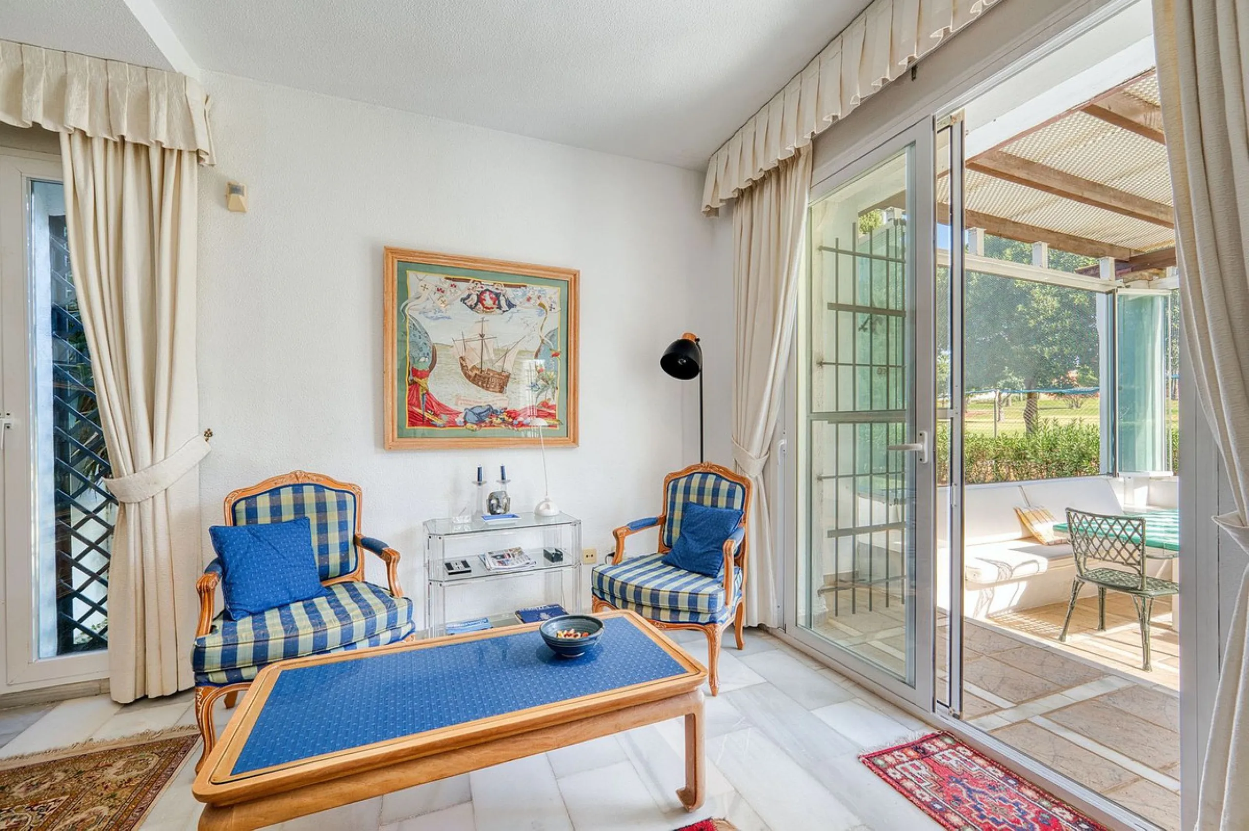 Villa nestled in the prestigious area of Nueva Andalucía, Marbella. This property offers a privileged position front line Los Naranjos golf.