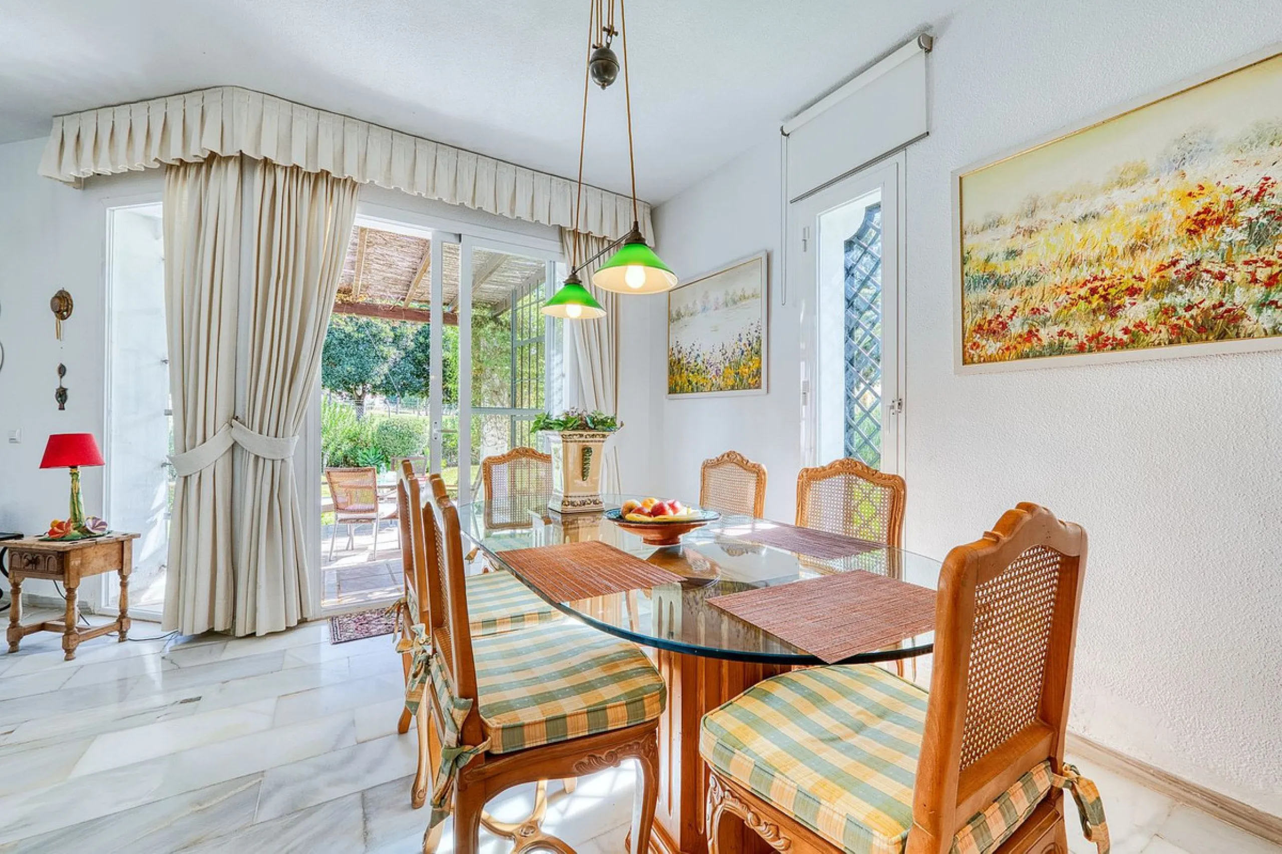 Villa nestled in the prestigious area of Nueva Andalucía, Marbella. This property offers a privileged position front line Los Naranjos golf.