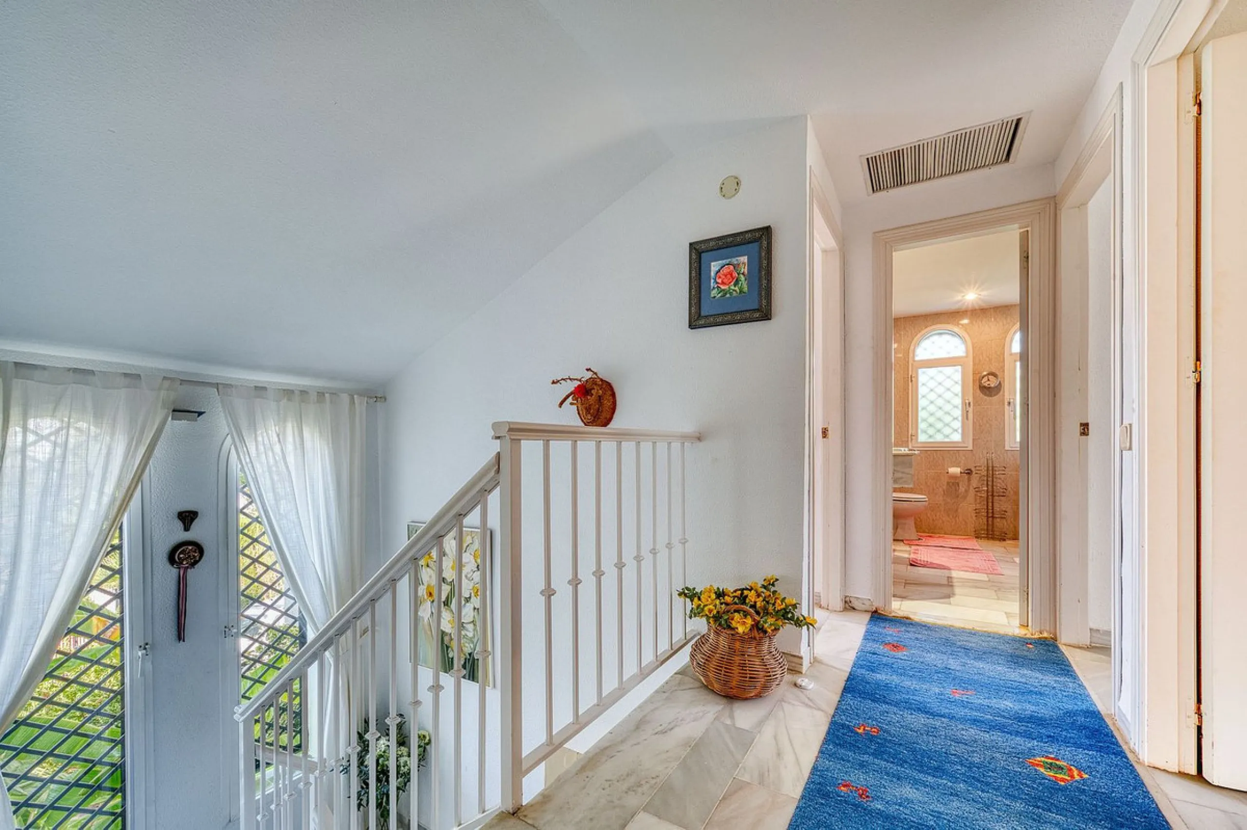 Villa nestled in the prestigious area of Nueva Andalucía, Marbella. This property offers a privileged position front line Los Naranjos golf.