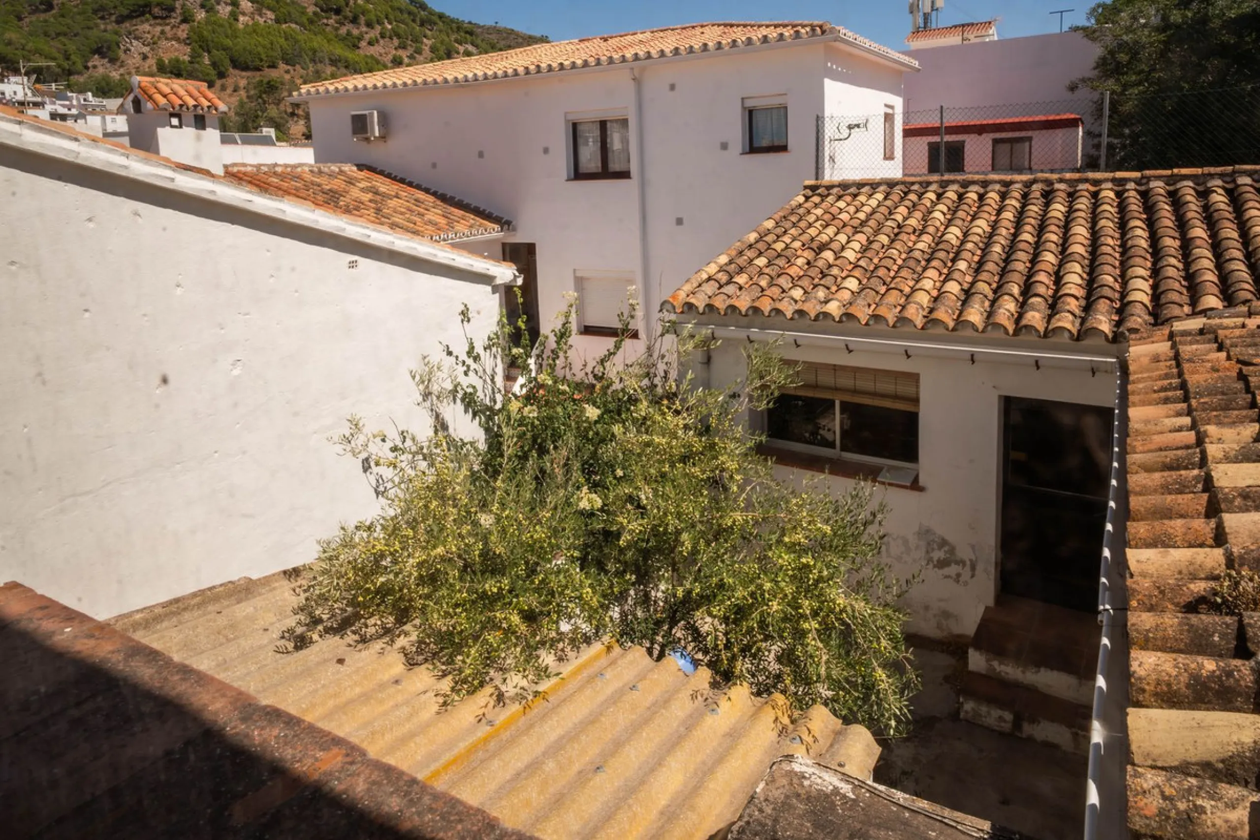 House with 4 Bedrooms and Patio in the Heart of Mijas Pueblo