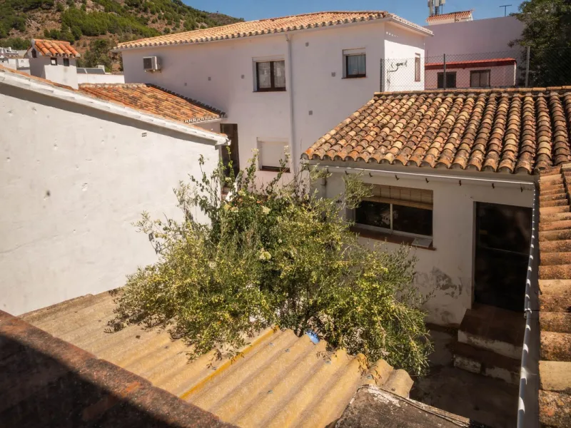 House with 4 Bedrooms and Patio in the Heart of Mijas Pueblo