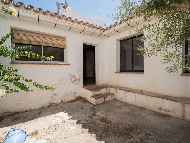House with 4 Bedrooms and Patio in the Heart of Mijas Pueblo