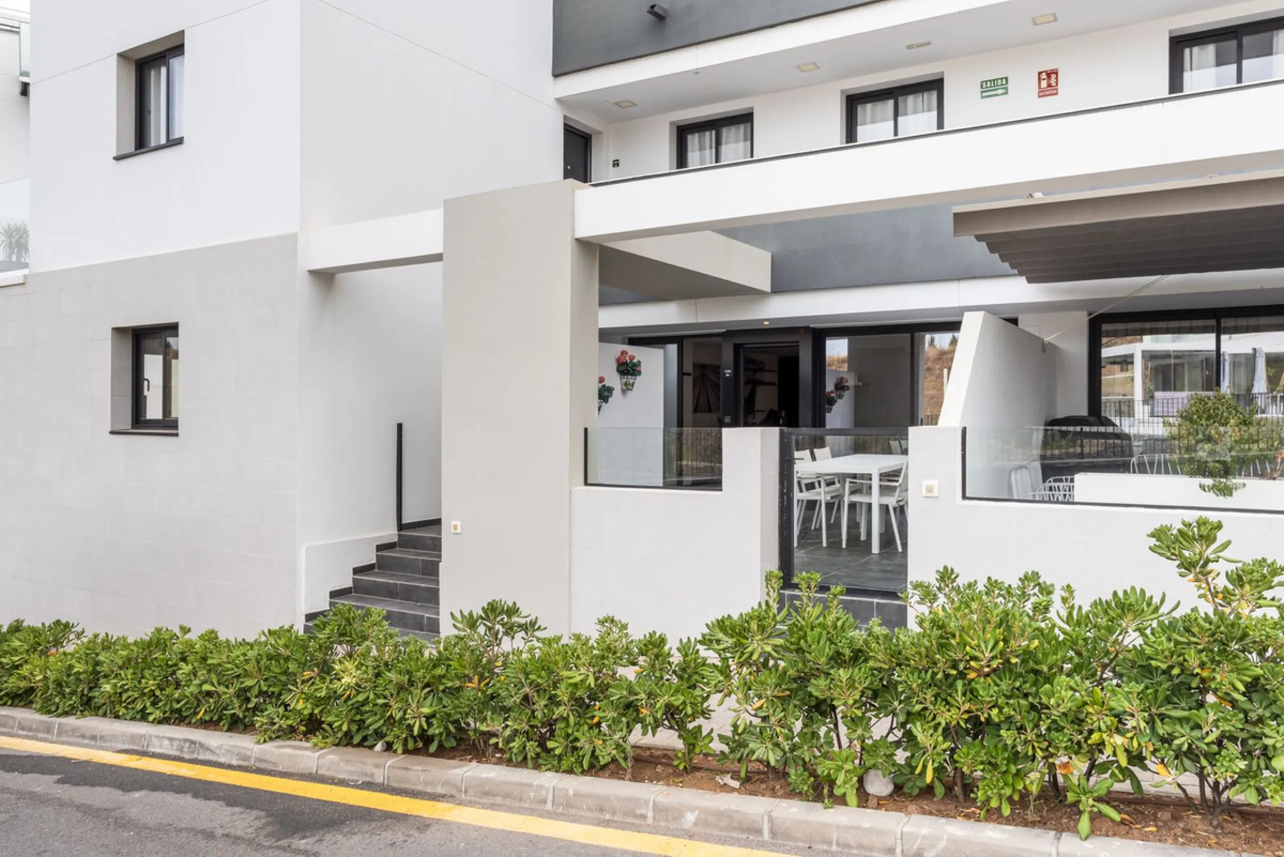 Luxurious 2-Bedroom Apartment in Hacienda el Sueño.