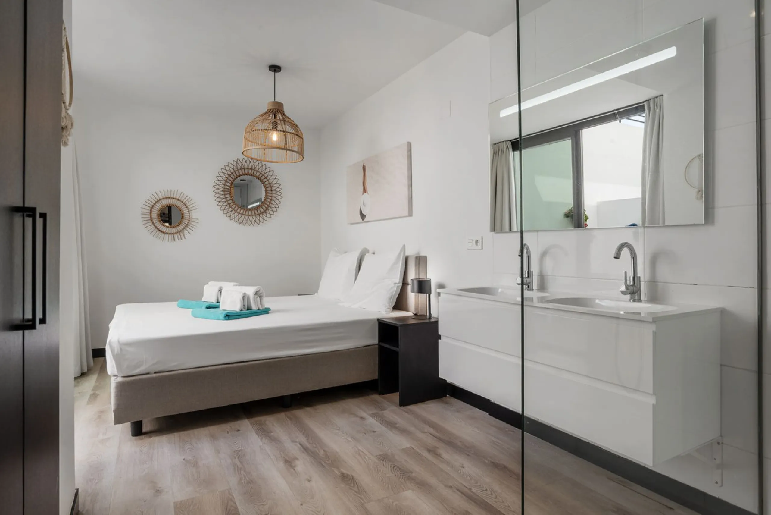 Luxurious 2-Bedroom Apartment in Hacienda el Sueño.
