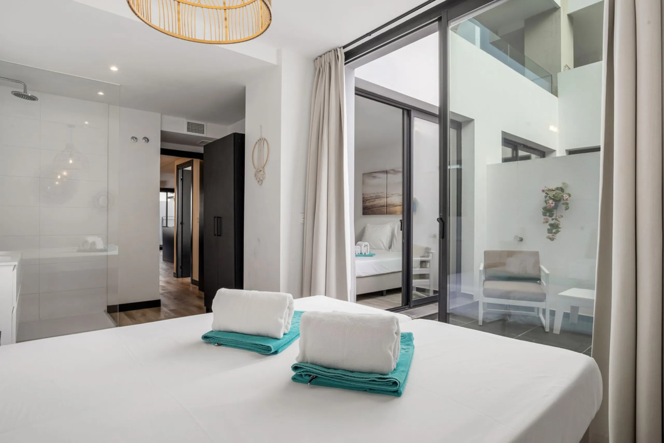 Luxurious 2-Bedroom Apartment in Hacienda el Sueño.