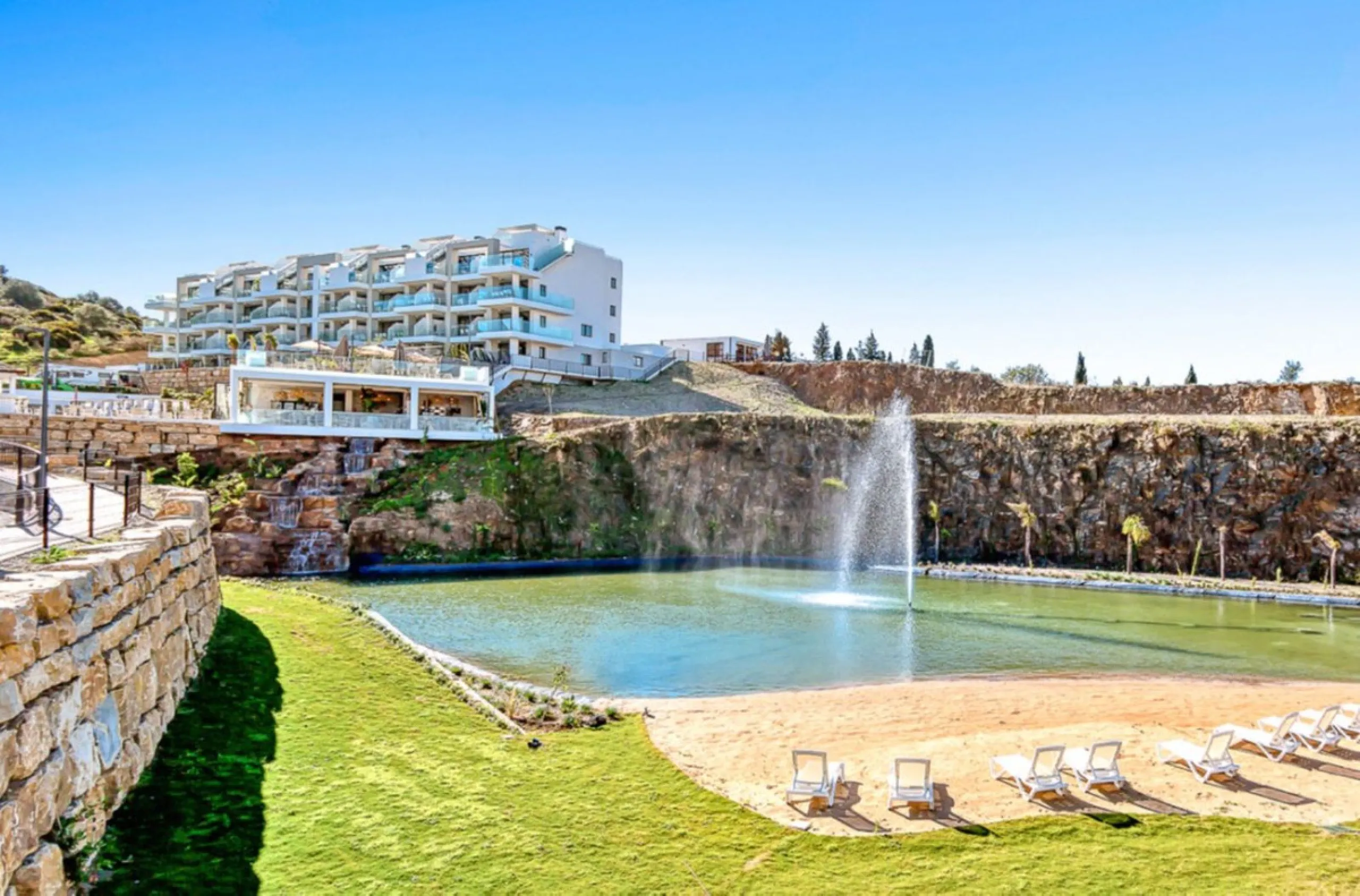 Luxurious 2-Bedroom Apartment in Hacienda el Sueño.