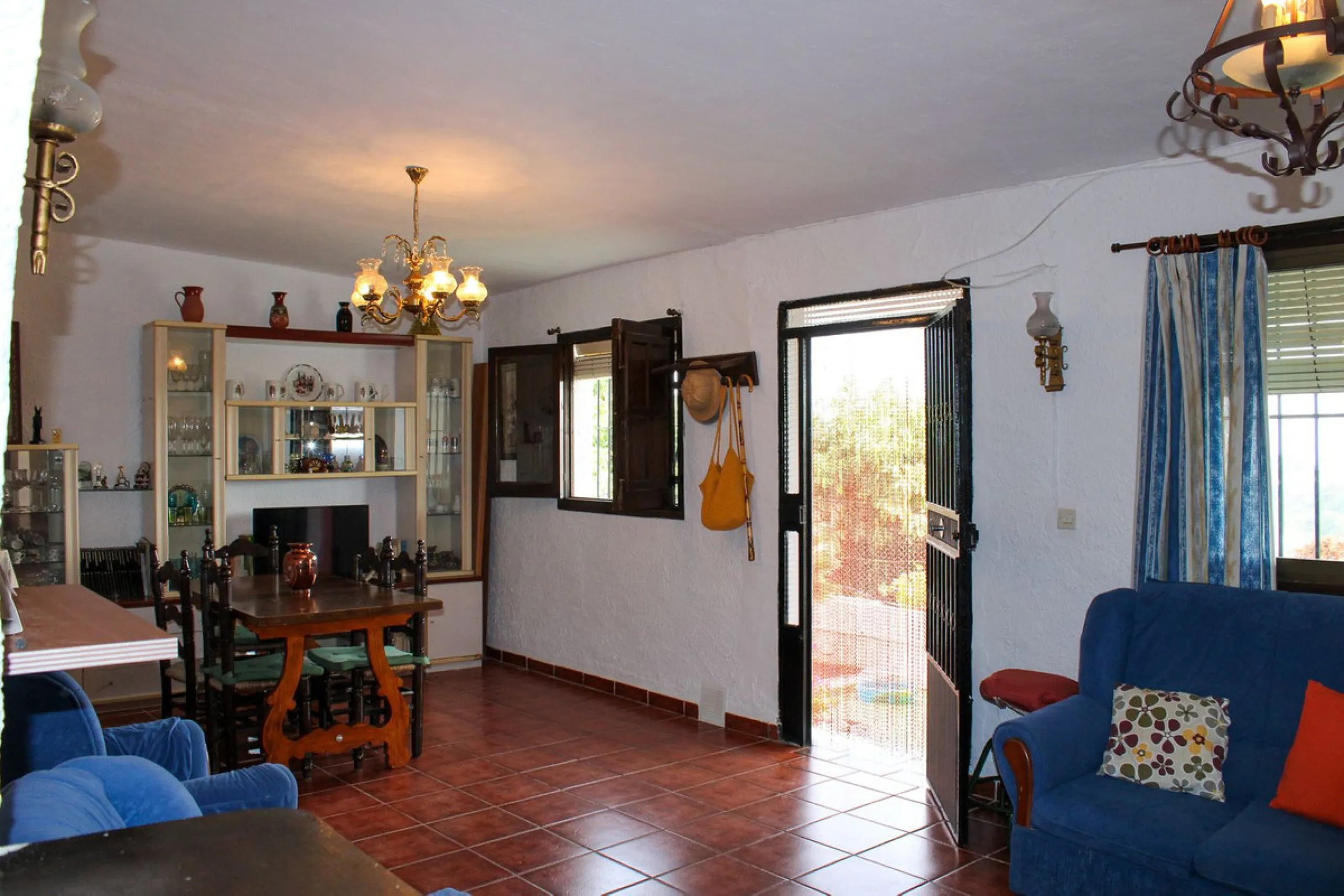 Villa with garden, private pool and three large terraces with sea views.