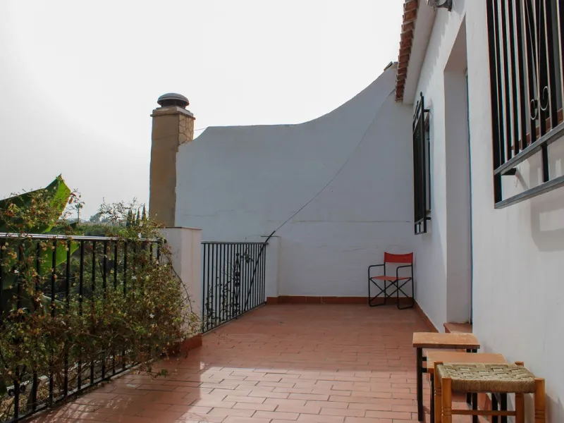 Villa with garden, private pool and three large terraces with sea views.