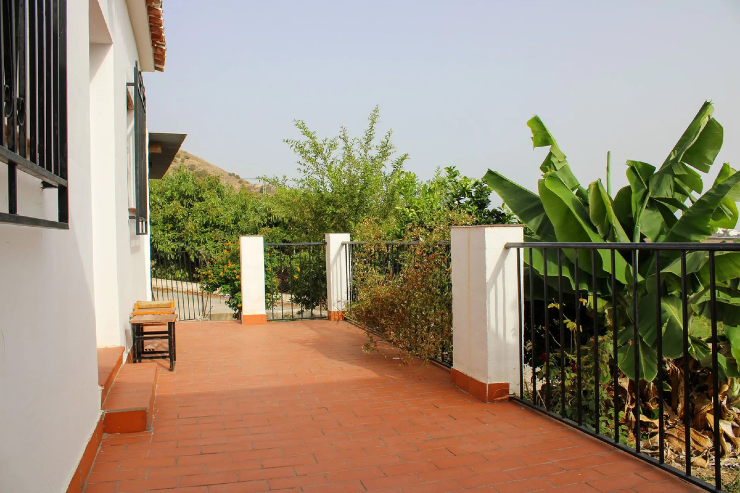 Villa with garden, private pool and three large terraces with sea views.
