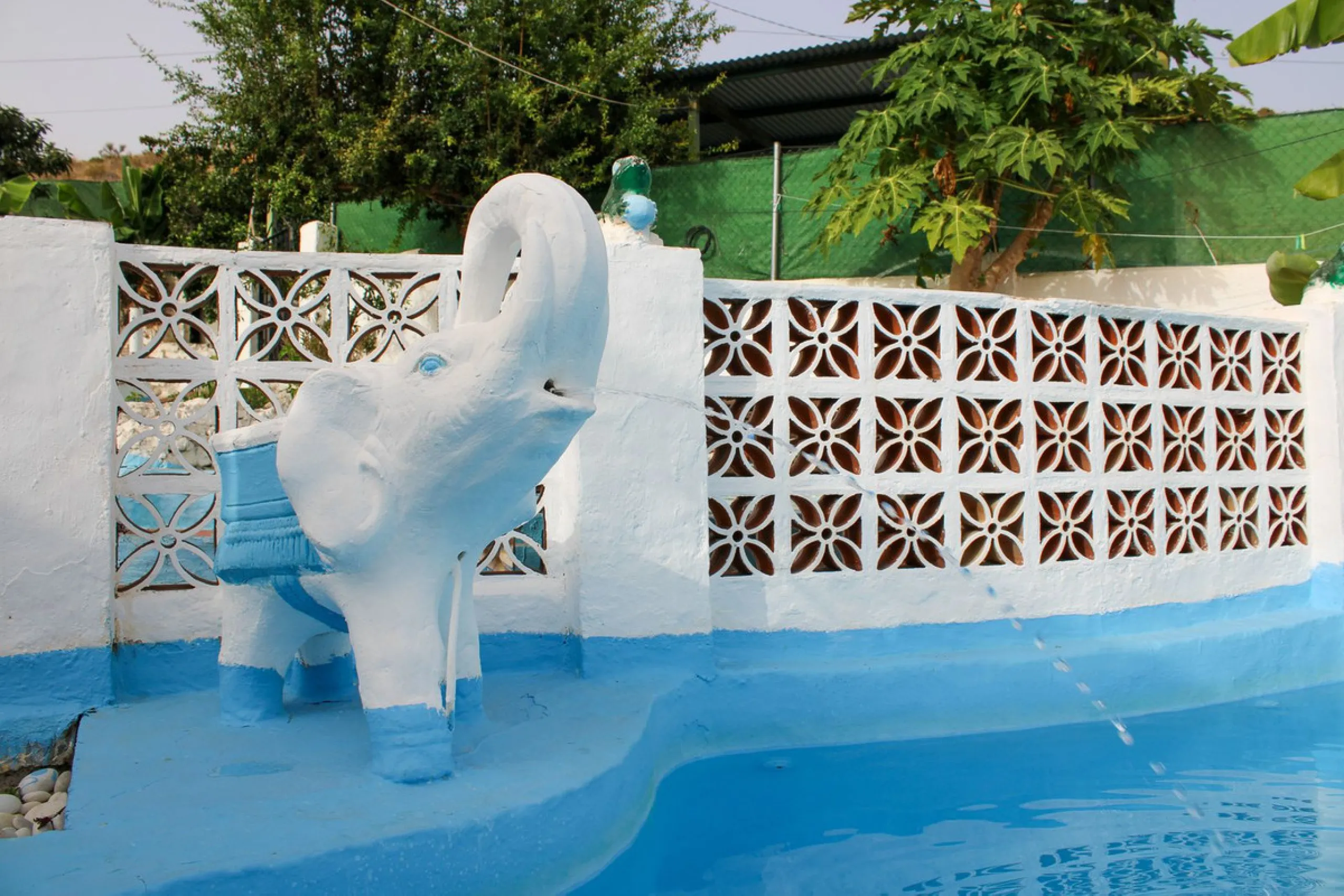 Villa with garden, private pool and three large terraces with sea views.
