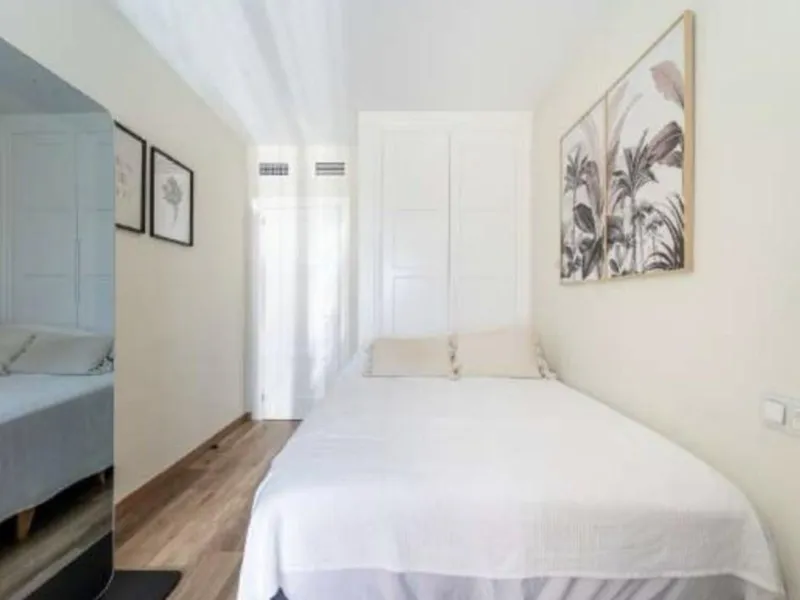 Breath-taking, stunning, bright, luxurious  and spacious duplex penthouse apartment located next to the award winning marina of Benalmadena, with its array of shops, bars ,cafes, restaurants luxury yachts  plus, of course,  beautiful sandy beaches within 