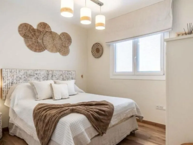 Breath-taking, stunning, bright, luxurious  and spacious duplex penthouse apartment located next to the award winning marina of Benalmadena, with its array of shops, bars ,cafes, restaurants luxury yachts  plus, of course,  beautiful sandy beaches within 