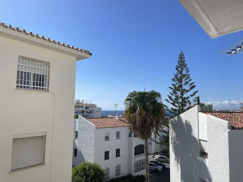 Middle Floor Apartment, Estepona, Costa del Sol.
