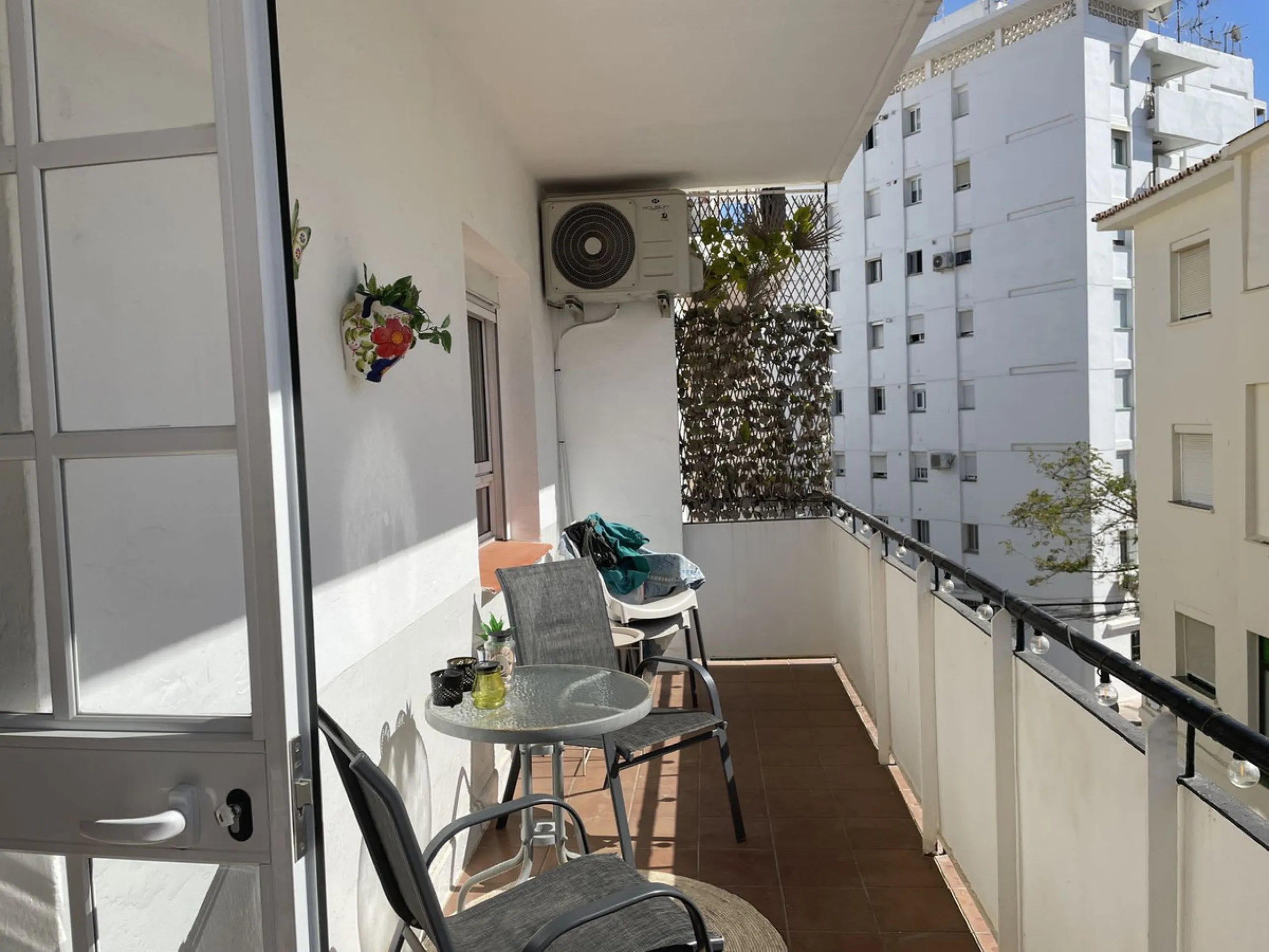 Middle Floor Apartment, Estepona, Costa del Sol.