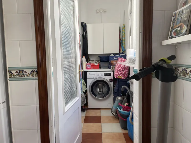 Middle Floor Apartment, Estepona, Costa del Sol.