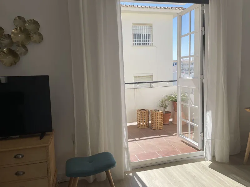 Middle Floor Apartment, Estepona, Costa del Sol.