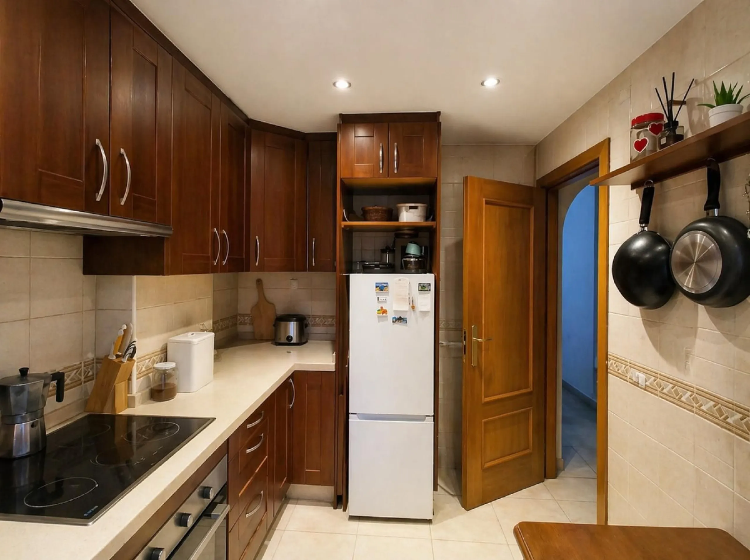 Spacious 2-Bedroom Apartment with Sea Views