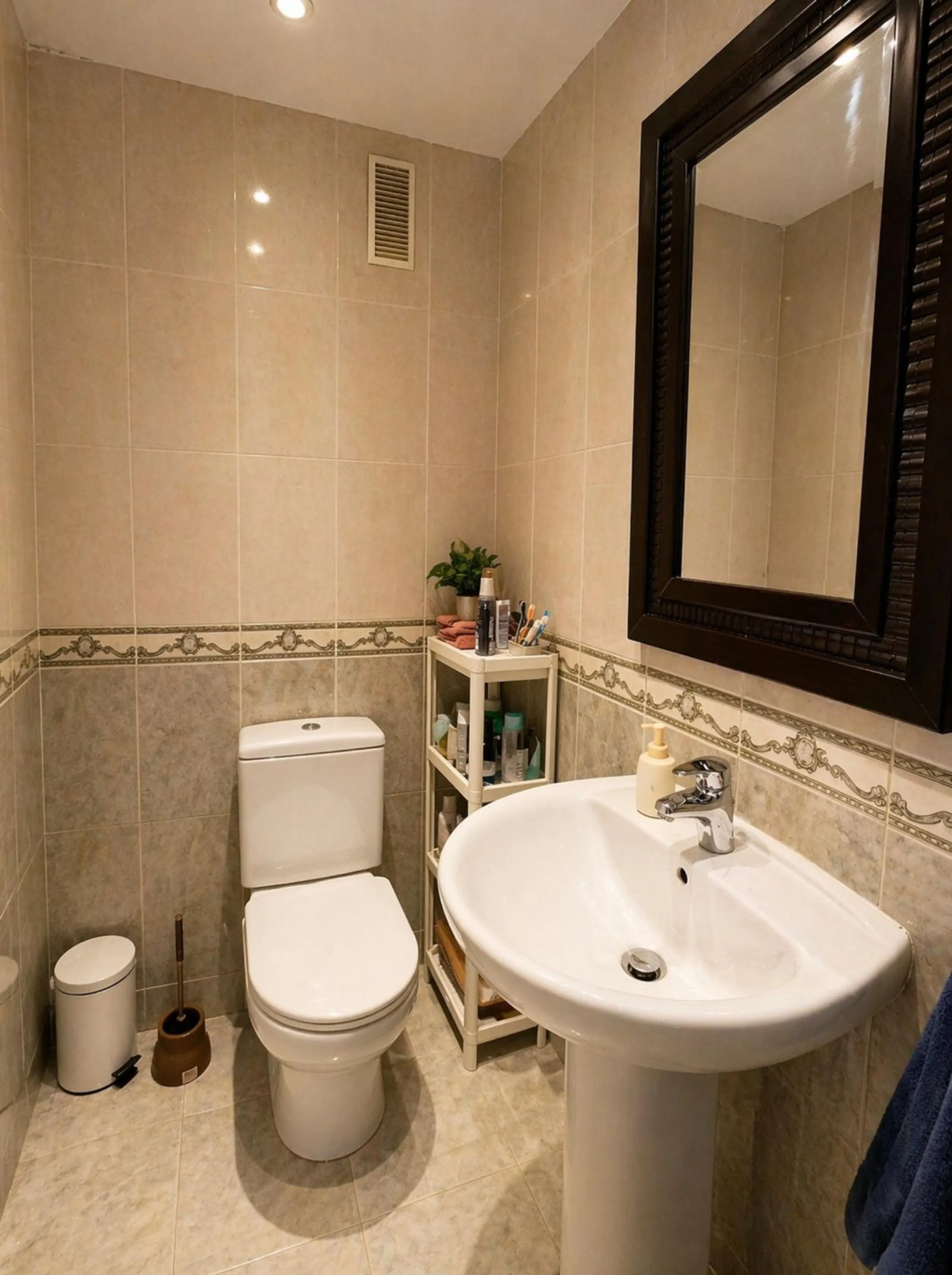 Spacious 2-Bedroom Apartment with Sea Views