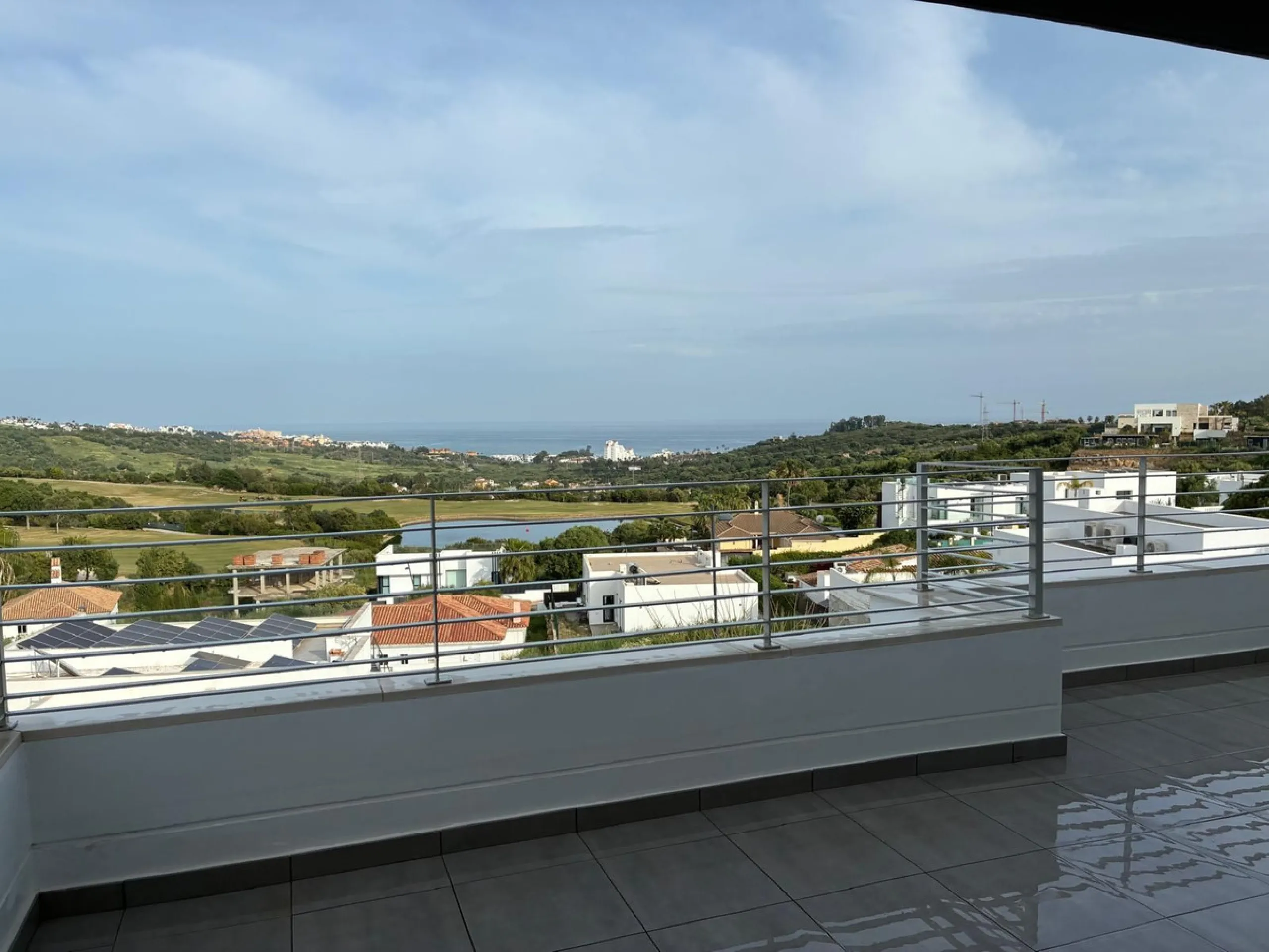Penthouse with panoramic sea and golf views – Estepona, Valle Romano, Calle Ecuador 1