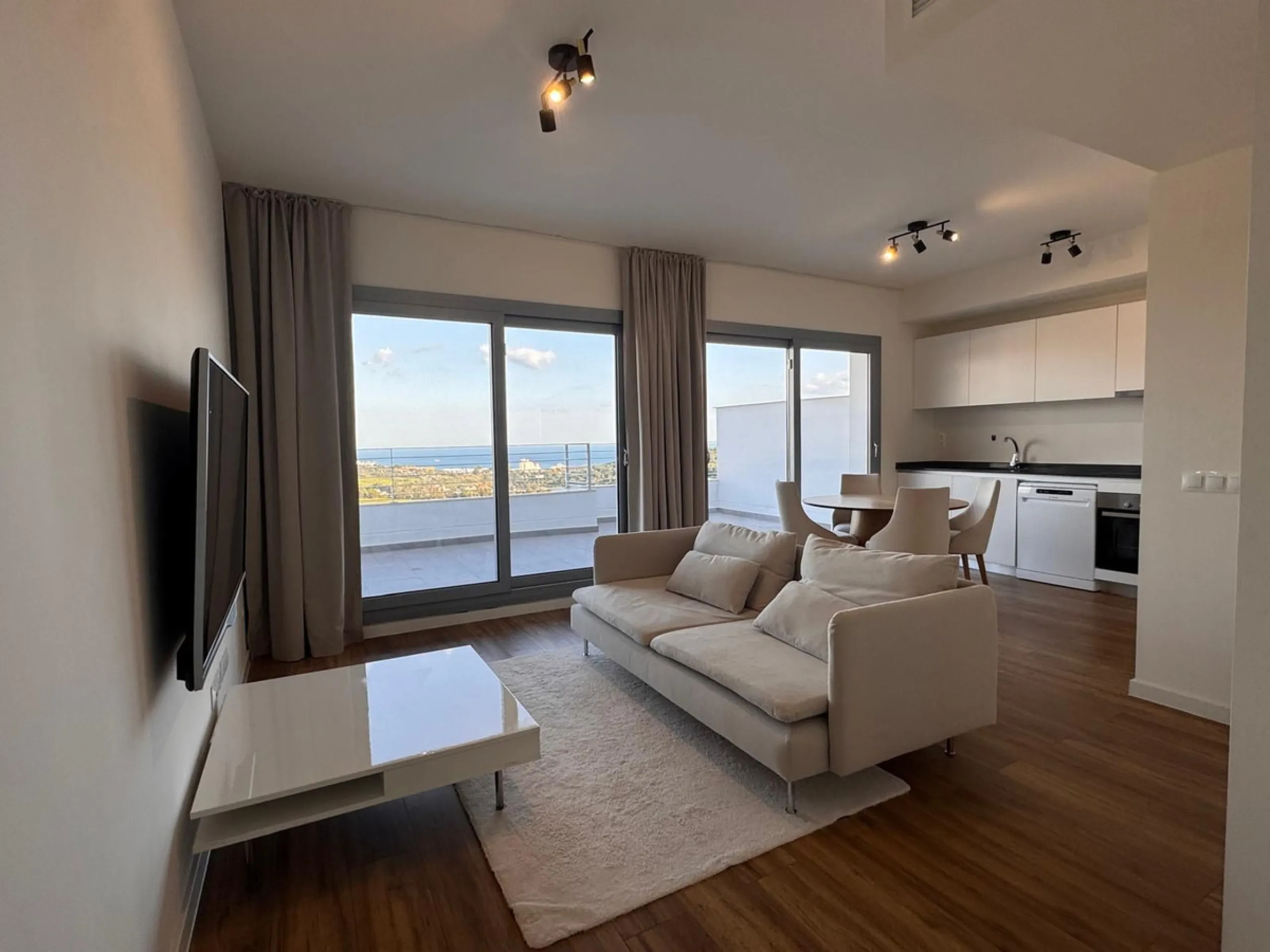 Penthouse with panoramic sea and golf views – Estepona, Valle Romano, Calle Ecuador 1